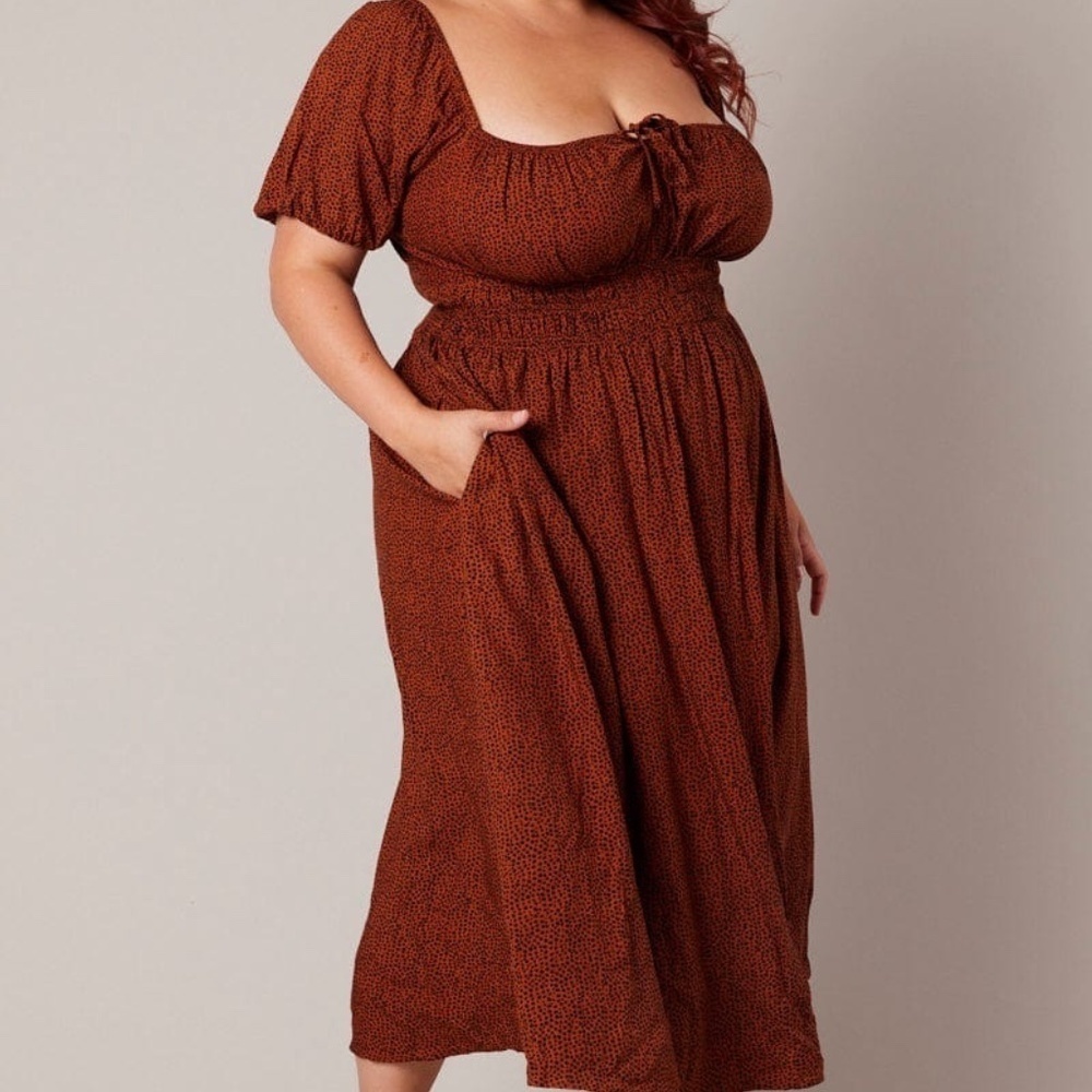 NWT You + All Brown Geo Midi Dress Short Sleeve Ruched Bust US 14